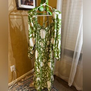 Ava & Viv Green Floral Long Sleeve Dress